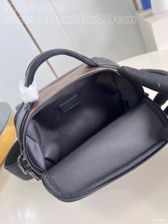 Cheap VUITTON LOUIS Messenger-18*18*10CM Trail 0807